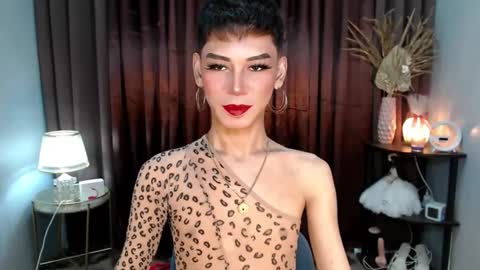 Snapshot of misstransstella69 chatting on September 15, 7:57 am Stella online show from September 15, 7:57 am