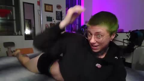 Jinx online show from February 17, 1:15 am