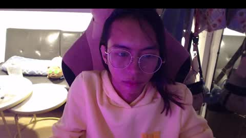 Snapshot of monstercockselfsuck chatting on December 12, 3:05 pm ELYSE A SIMPLE GIRL online show from December 12, 3:05 pm