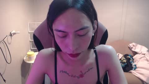 Snapshot of monstercockselfsuck chatting on February 15, 1:05 pm ELYSE A SIMPLE GIRL online show from February 15, 1:05 pm