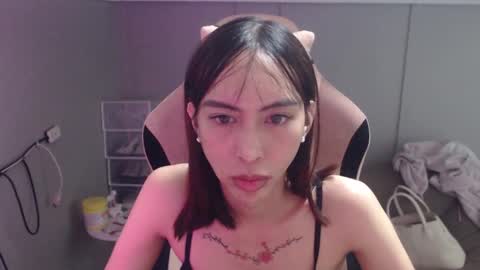 Snapshot of monstercockselfsuck chatting on February 17, 2:26 pm ELYSE A SIMPLE GIRL online show from February 17, 2:26 pm