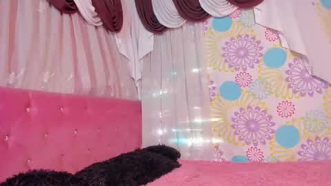 moon_roxee online show from February 24, 7:41 pm