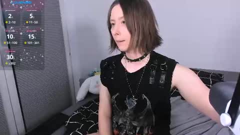mothkink Moth  -  online show from June 11, 8:29 pm
