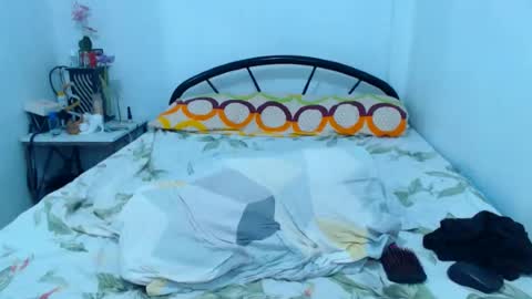 mrladybunnycock online show from June 12, 4:22 am