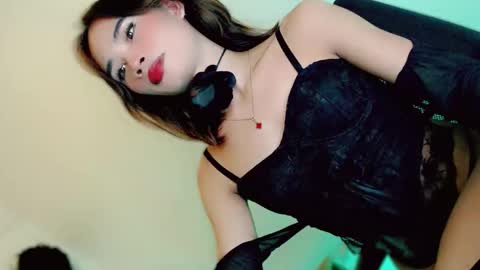 mscherry_ online show from June 9, 12:59 pm