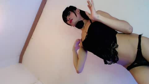 mscherry_ online show from July 17, 6:03 pm
