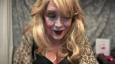 mskarentoy online show from February 6, 11:21 pm