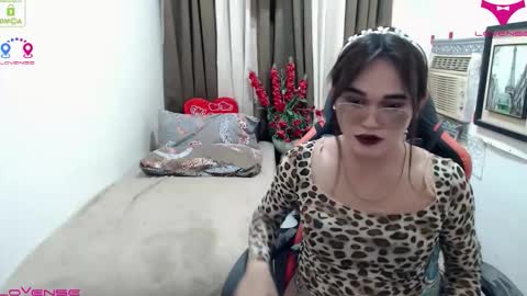 Nathalia online show from December 5, 9:15 am