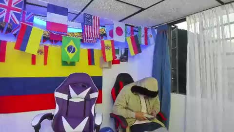 Myluandjack online show from June 11, 10:35 am