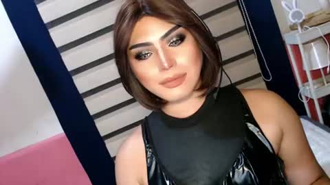SUPPORT GODDESS TRISHA  AND DONT FORGET TO FOLLOW ME online show from July 24, 3:32 pm