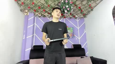 nahomi_hot2002 online show from June 16, 1:13 pm