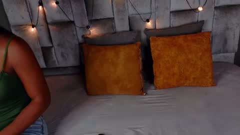  VICTORIA  online show from July 20, 7:49 pm