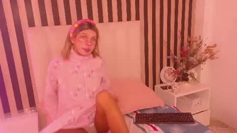 nano_kawaii online show from July 18, 1:51 pm