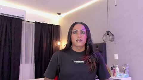 Naomi Blair online show from June 24, 3:26 am