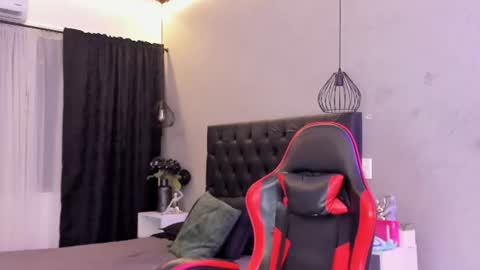 Naomi Blair online show from July 18, 3:24 am