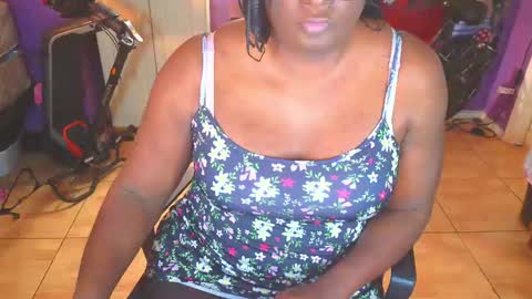 Naomi online show from June 7, 9:45 pm