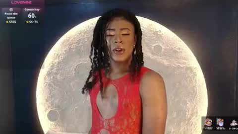 Naomi Qeents online show from December 15, 12:54 pm