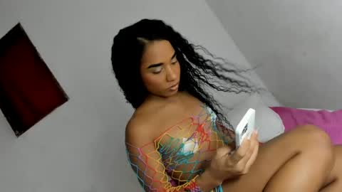 nassoumi online show from July 30, 9:08 am