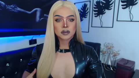natalia_cooperx online show from June 25, 11:36 am