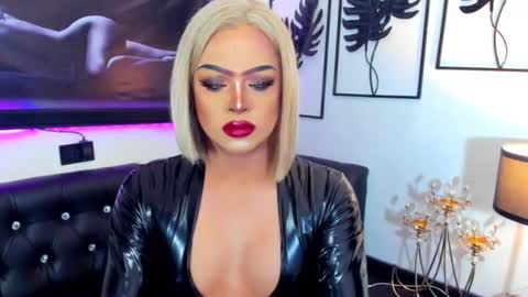 natalia_cooperx online show from June 26, 12:09 pm