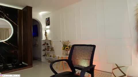 Natalia and Alejandro   Geminis -----            -         online show from July 13, 3:31 am