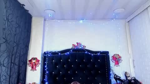 natashaburgos online show from December 14, 11:23 pm