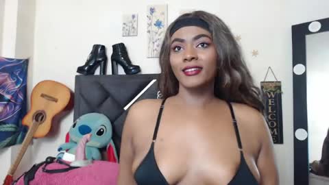 natashasexxy__ online show from June 13, 2:44 am