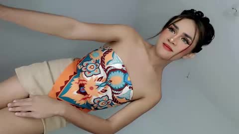 Nathalie smith online show from June 4, 5:10 am