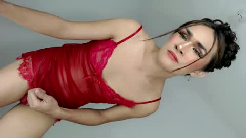 Nathalie smith online show from June 12, 7:29 am