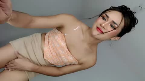 Nathalie smith online show from June 21, 6:05 am
