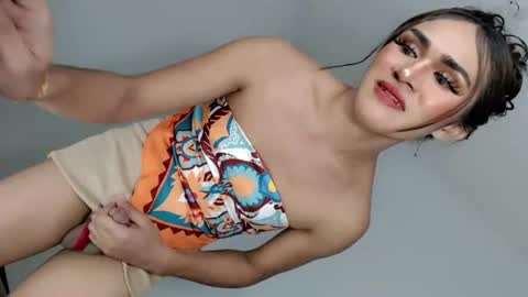 Nathalie smith online show from June 27, 7:46 am