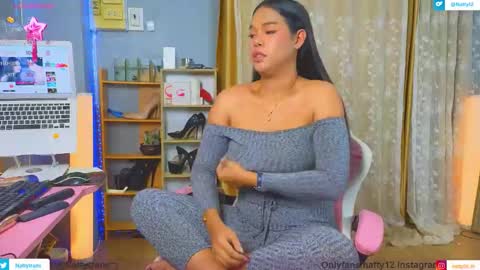 Snapshot of nattyladyboy chatting on October 10, 11:33 am Natty online show from October 10, 11:33 am