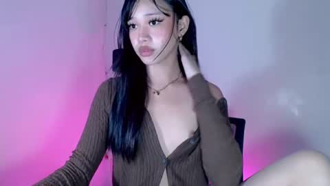 itsyourgirl kiara online show from July 28, 7:39 pm
