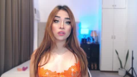 Queen Jess online show from June 8, 3:33 pm