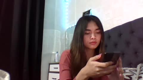 emma online show from December 9, 4:47 pm