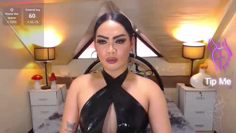 naughtyfridah online show from June 9, 1:49 am