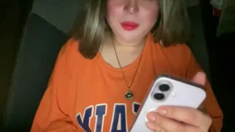 Rose Wilson online show from April 7, 3:24 pm