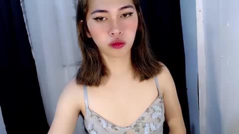Kyla online show from December 12, 3:27 pm