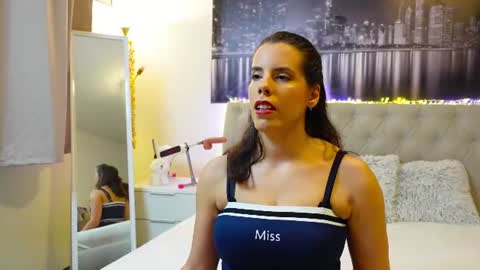 Nenette online show from July 17, 7:09 pm