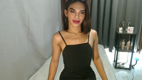 neomi online show from July 1, 6:41 pm