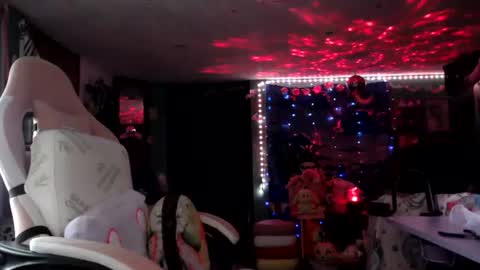 NerdySquirty online show from June 14, 4:14 am