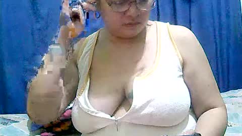 mariapaula online show from June 28, 1:11 am