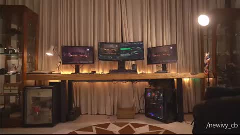 Ivy online show from July 5, 9:43 pm