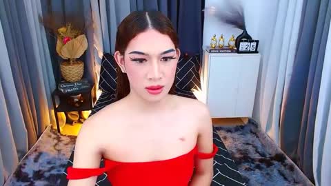 Nicole online show from December 25, 8:17 pm