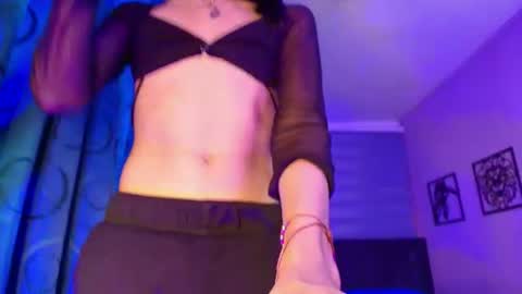 nikki_vesper online show from June 9, 12:10 am