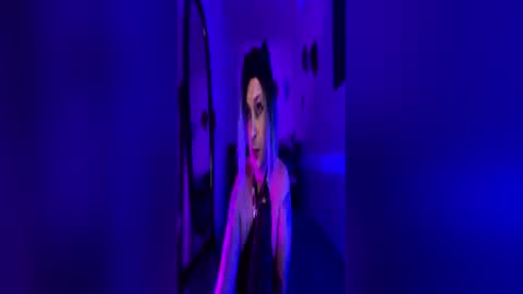 Nikki Neverland online show from June 21, 5:32 am