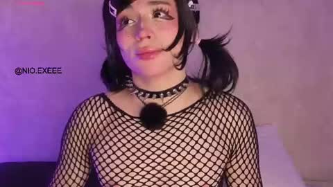 nioki_ online show from June 27, 1:06 pm