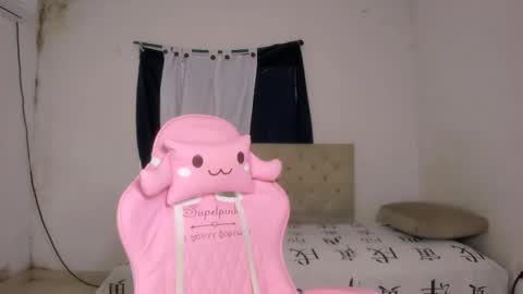 Snapshot of noah_cute18 chatting on September 29, 9:25 pm Noah online show from September 29, 9:25 pm