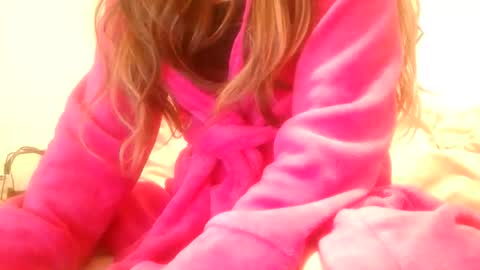 NonBinaryNicky online show from February 17, 4:03 pm