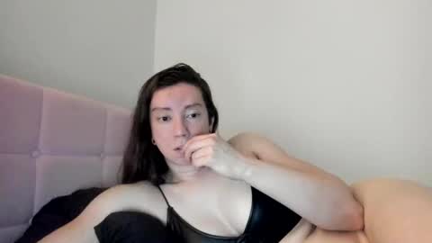 Emily snow online show from November 2, 12:52 am